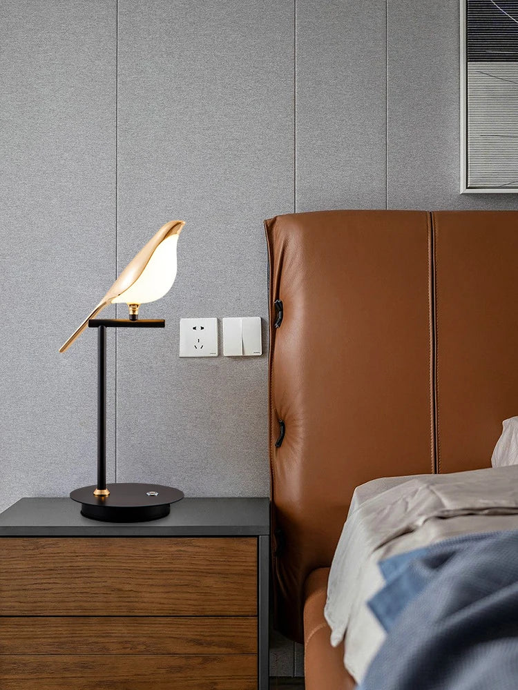 Table Lamp - Modern LED Magpie Bird Model for Indoor Reading SW-36210347 - SWEET-LIGHTS